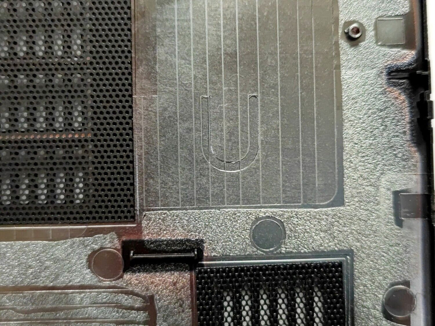 Dell Latitude 5490 Bottom Base - 0TCMWR